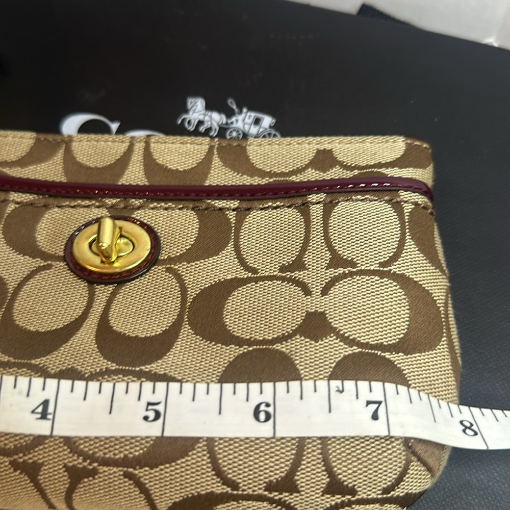 Coach Brown and Cream Signature Clutch/wristlet - Picture 9 of 10